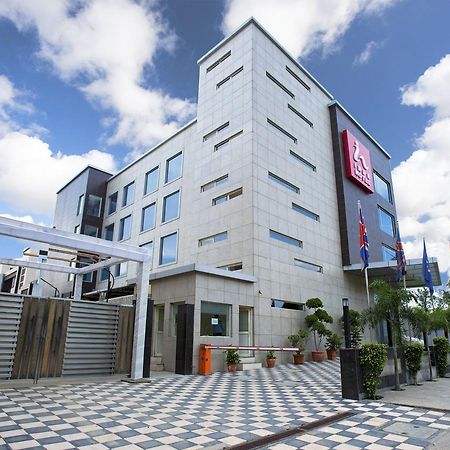 Inde Hotel Chattarpur New Delhi Eksteriør bilde